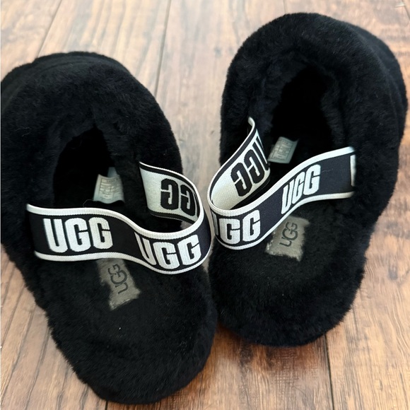 UGG “Fluff Yeah” Black Fluffy Sheepskin Slides Sandal Logo Branded Strap | 7 - Picture 9 of 10